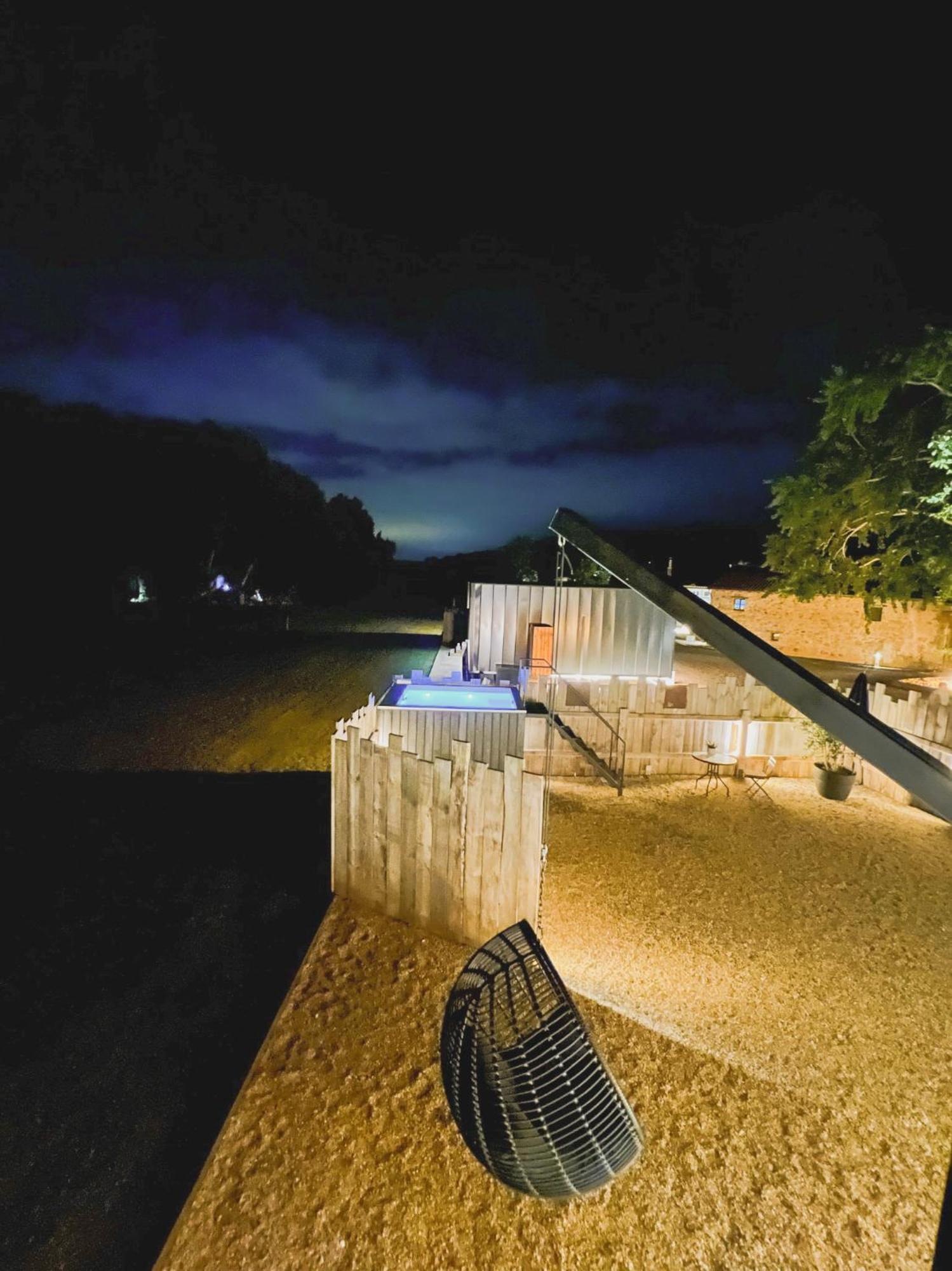 Vibe Luxury Cabins Arnuero Exteriér fotografie